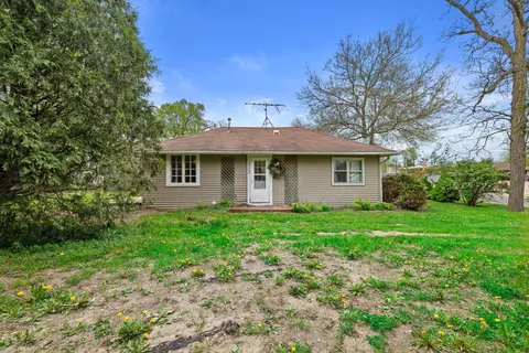 n1137 Spruce Road, Bloomfield, WI 53128
