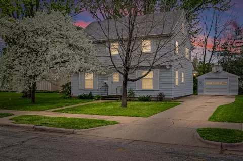 2020 21st, La Crosse, WI 54601