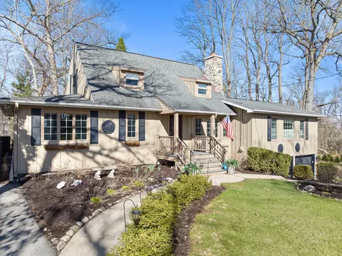 1010 Jenkins, Fontana, WI 53125