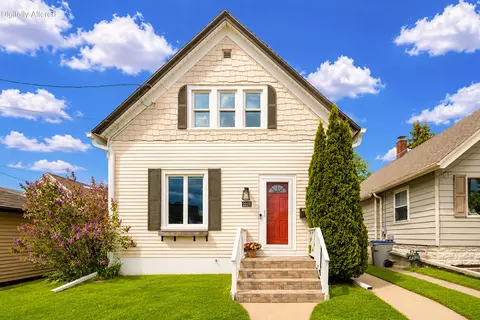 2228 Euclid, Milwaukee, WI 53207