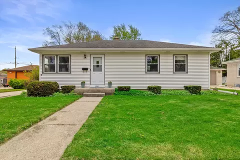2921 Winthrop, Racine, WI 53403