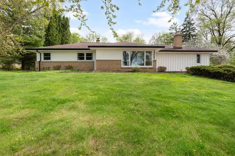 19065 North Hls, Brookfield, WI 53045