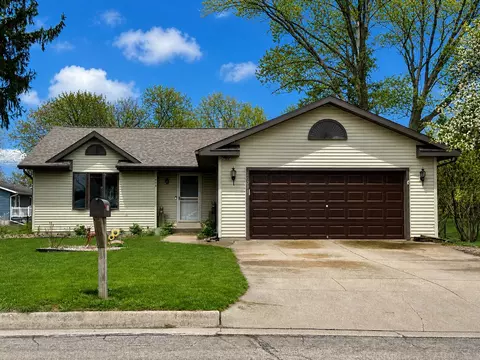 1003 Meadow, Watertown, WI 53094
