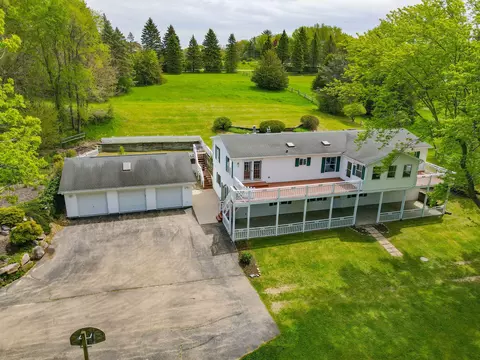 w8919 Ripley Road, Oakland, WI 53523