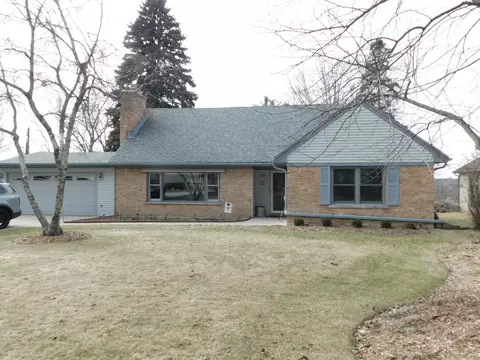 601 N 119th, Wauwatosa, WI 53226