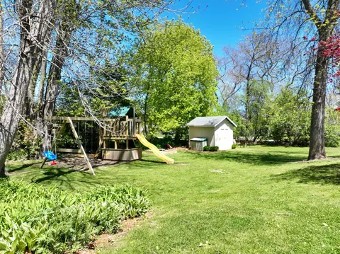 Exterior - 480 E Calumet, Fox Point, WI 53217 photo 5 of 15