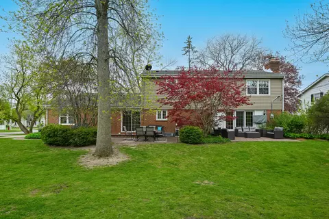 Exterior - 480 E Calumet, Fox Point, WI 53217 photo 3 of 15
