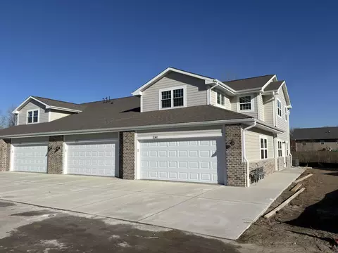 465 Hillary #B, Johnson Creek, WI 53038