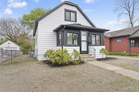 921 Perkins, Waukesha, WI 53186