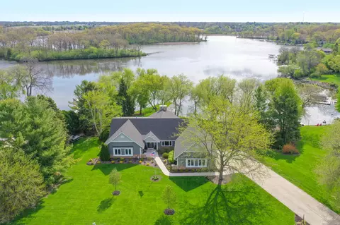 5025 Riverside, Waterford, WI 53185