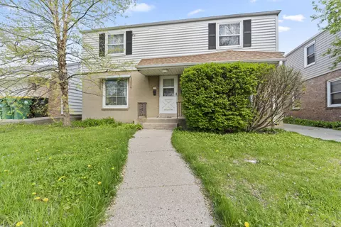 4108 N Bartlett #4110, Shorewood, WI 53211