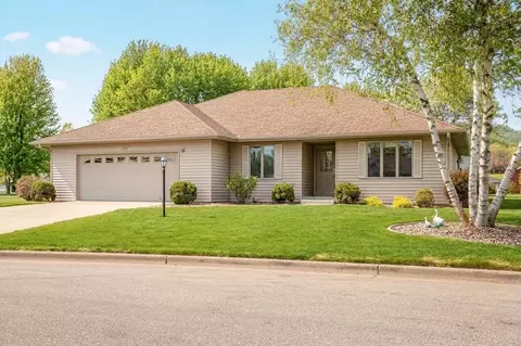 2723 Meadow Lark, Holmen, WI 54636