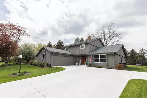4 Cherrywood, Wind Point, WI 53402