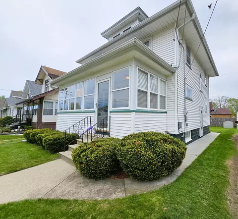 2101 74th, Kenosha, WI 53143