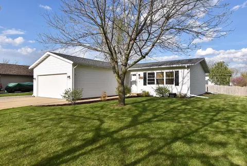 6043 245th, Paddock Lake, WI 53168
