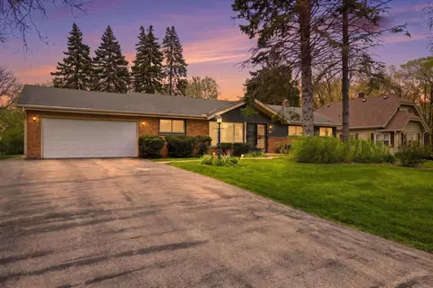 6994 N Range Line, Glendale, WI 53209