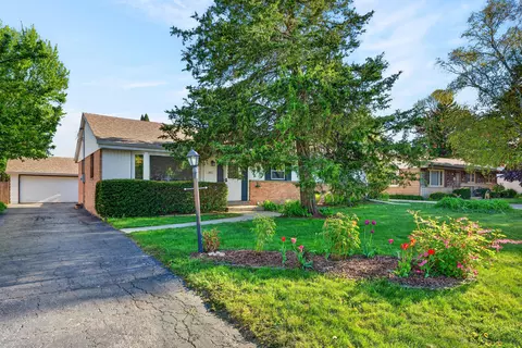 5811 W Ester, Brown Deer, WI 53223