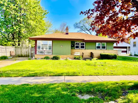 8523 W Glendale, Milwaukee, WI 53225