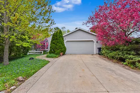 1168 Bluestem, Elkhorn, WI 53121