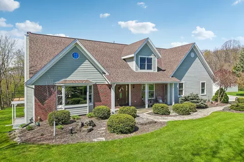 933 Elmwood Way, Hubertus, WI 53033