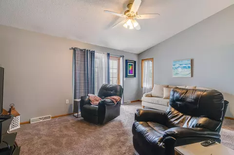 Living - 219 Heritage, Onalaska, WI 54650 photo 3 of 7