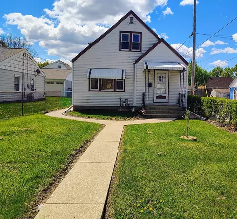 1561 W Morgan, Milwaukee, WI 53221