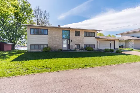 1812 Nakomis, Campbell, WI 54603