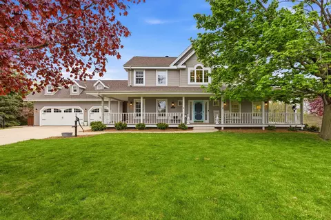 105 Mark, North Prairie, WI 53153