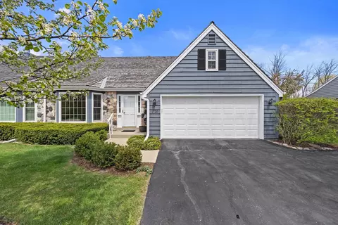 1720 W Bradford, Mequon, WI 53092