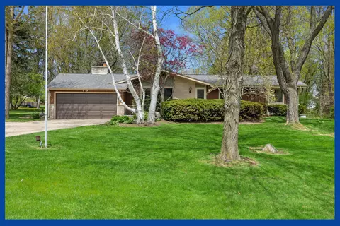 1135 Country Highlands, Hubertus, WI 53033
