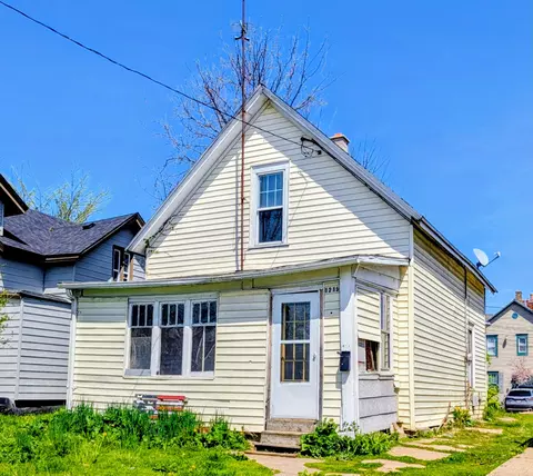 1219 Racine, Racine, WI 53403