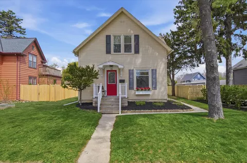 458 W Michigan, Port Washington, WI 53074