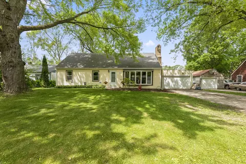 251 S Main, Dousman, WI 53118