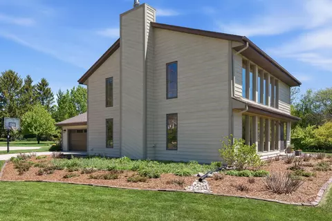 16478 W Melody, New Berlin, WI 53151