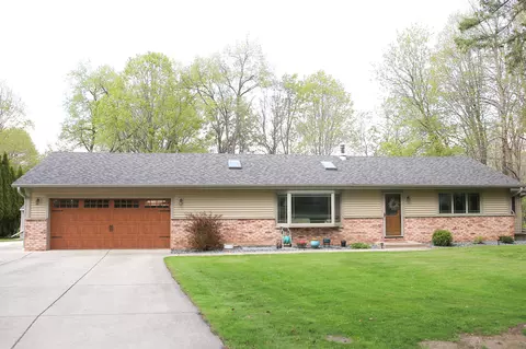 n64w34206 Bayview, Oconomowoc, WI 53066