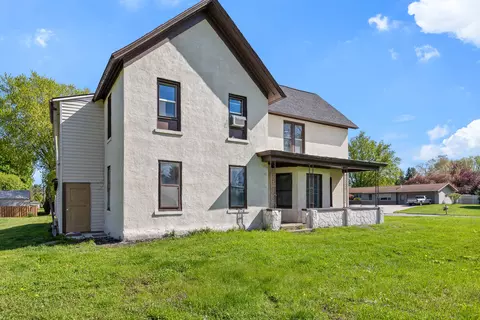 1245 County Rd, Onalaska, WI 54650