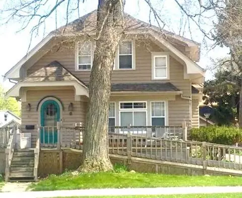 431 West, Racine, WI 53405