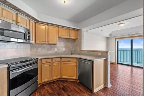 415 N N Lk #702, Port Washington, WI 53074