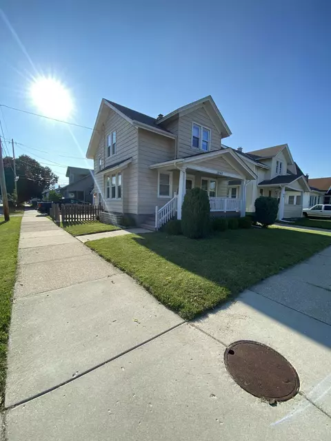1950 Grange, Racine, WI 53403