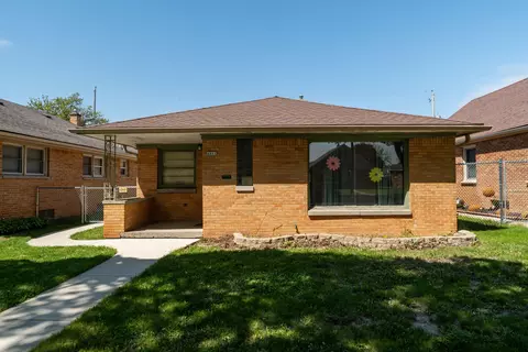 4861 N 66th, Milwaukee, WI 53218
