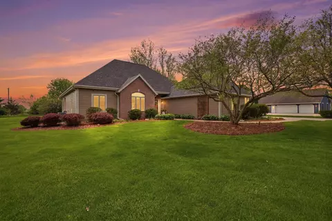 w280n8120 Black Diamond, Merton, WI 53029