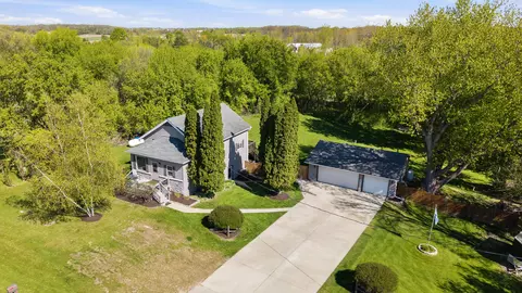 w6104 Wisconsin 33, Oak Grove, WI 53039