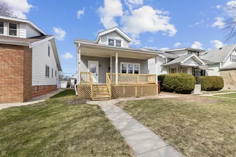 3820 E Munkwitz, Cudahy, WI 53110