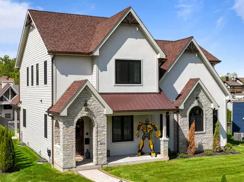 833 Wisconsin, Lake Geneva, WI 53147