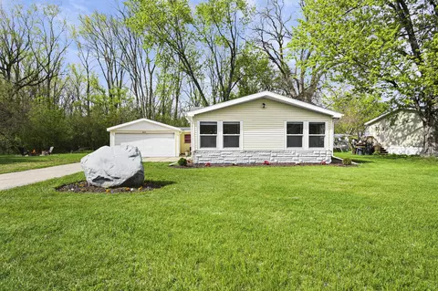 w9370 Burr Lane, Oakland, WI 53523
