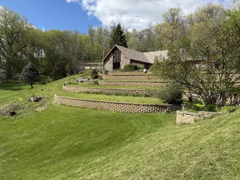4653 N Crestwood, Medary, WI 54601