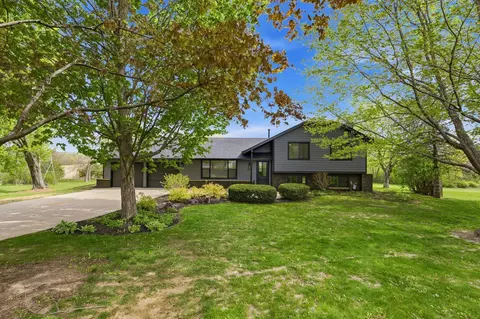 w309s10340 Knoll, Mukwonago, WI 53149