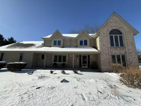 1425 Keup, Cedarburg, WI 53024