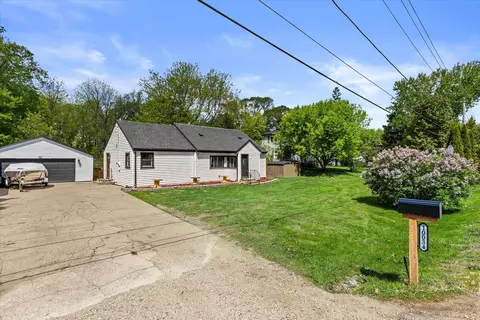 10034 28th, Pleasant Prairie, WI 53158
