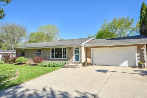 18530 Arden, Brookfield, WI 53045